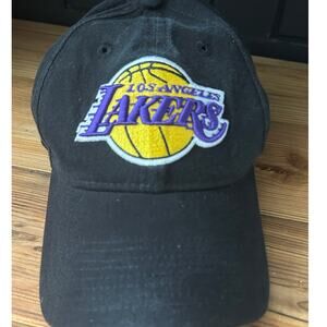 New Era Los Angeles Lakers Core Classic 9TWENTY Adjustable Cap Black